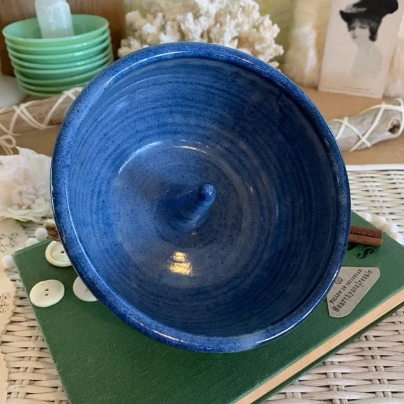 Vintage Handmade Pottery Bowl 🥣 Unique Home Decor / Kitchen / Gift / Baking - Picture 8 of 11